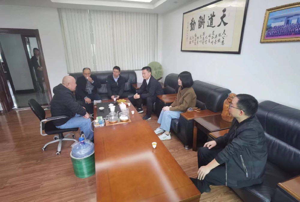 漳平市人民政府黨組成員，副市長程瀟坦同志等一行五人，蒞臨福建瑞森新材料股份有限公司指導參觀