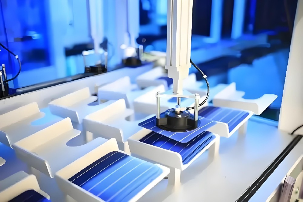 EVA膠膜作為光伏組件封裝的關鍵材料，行業(yè)競爭進入淘汰賽！