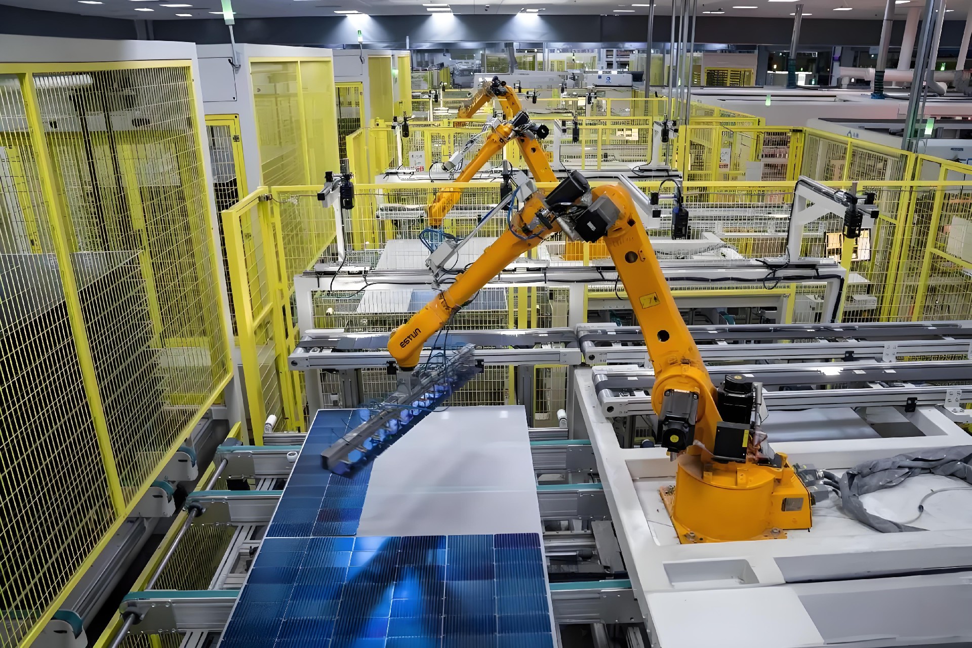 EVA膠膜作為光伏組件封裝的關鍵材料，行業(yè)競爭進入淘汰賽！