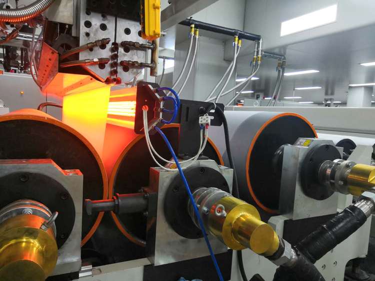 EVA膠膜作為光伏組件封裝的關鍵材料，行業(yè)競爭進入淘汰賽！